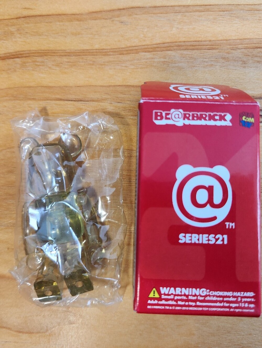 BE@RBRICK Series 21 100% Olive Jellybean 21A with box 2011